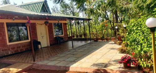 Hostal Silvermist Cottage