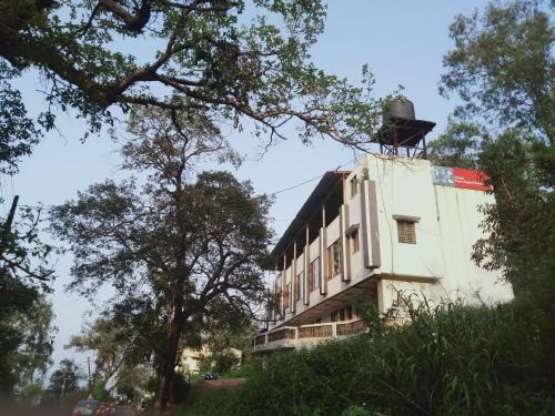 Hotel Panchgani Crown
