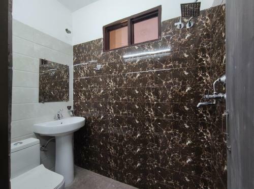 Hostal Hotel Aegis Stay