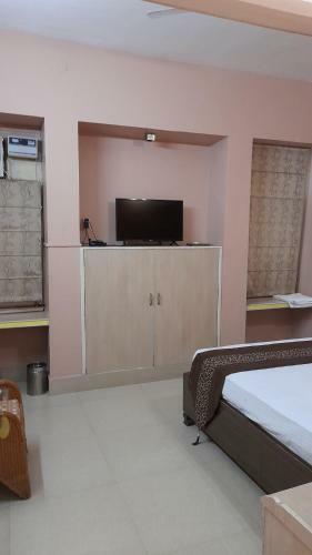 Hotel Petals Inn, Patna