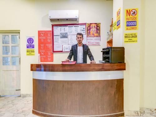 Hotel Oyo Flagship 27968 Vishwakarma Palace
