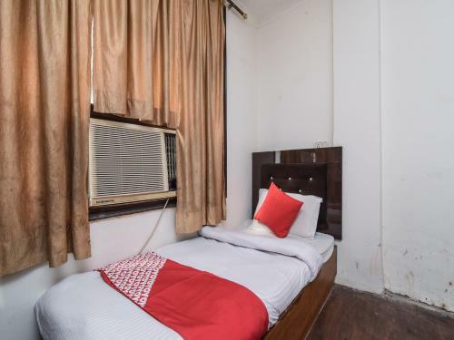 Hotel Oyo 22354 Pg Hospitality Inn