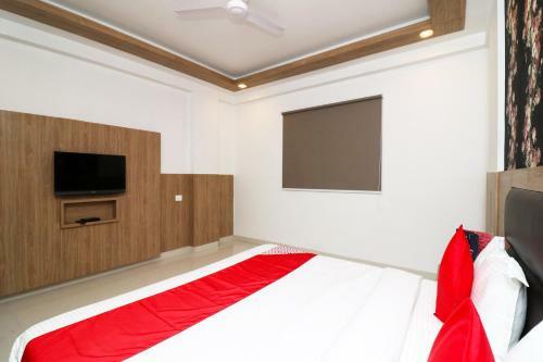 Hotel Capital O 24248 Salt N Rove