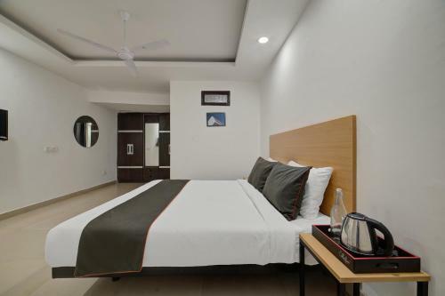 Hotel Edition O 30101 Red Coral Hassanpur