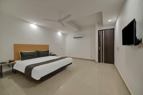 Hotel Edition O 30101 Red Coral Hassanpur