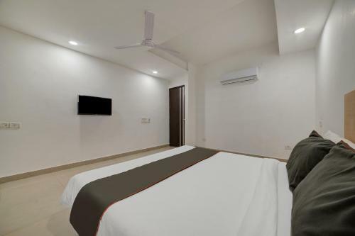 Hotel Edition O 30101 Red Coral Hassanpur