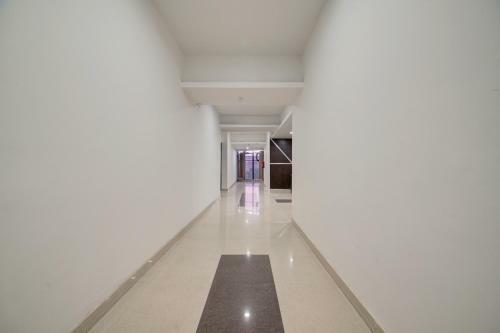 Hotel Edition O 30101 Red Coral Hassanpur