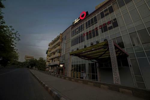 Hotel Edition O 30101 Red Coral Hassanpur
