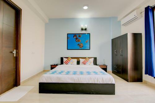 Hostal Oyo Home 62431 Bliss Home Saket