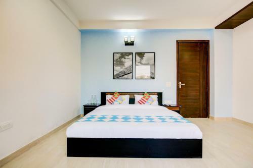Hostal Oyo Home 62431 Bliss Home Saket