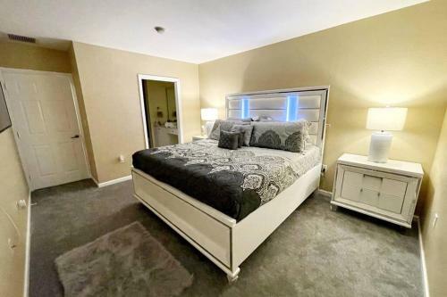 Luxury Miami 2br Townhouse Near Stadium !!