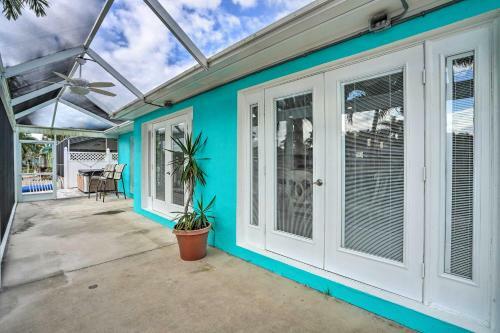 Waterfront Matlacha Home With Hot Tub And Grill!