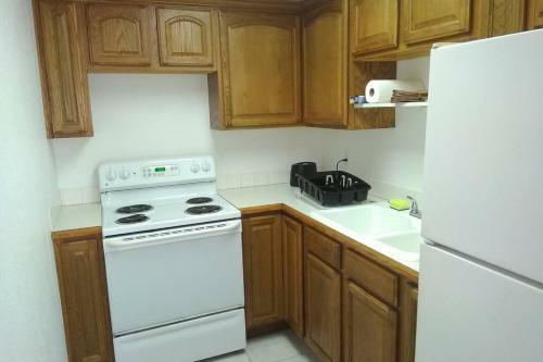 Villa Pineda Palms Estate, 4 Br For 13 Guests