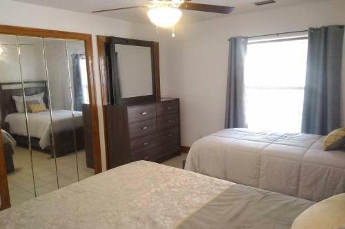 Villa Pineda Palms Estate, 4 Br For 13 Guests