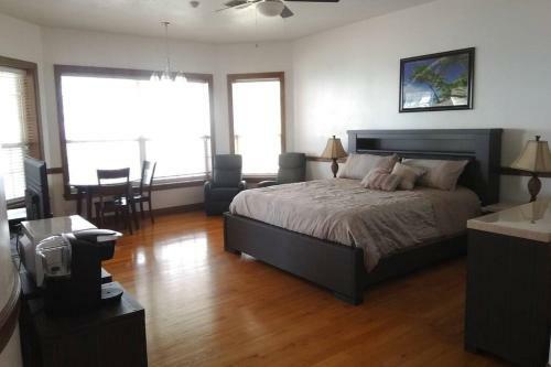 Villa Pineda Palms Estate, 4 Br For 13 Guests