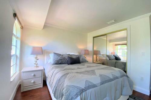 Villa Cheerfull 4/bed/ 3 Bath / Pool / Best Location