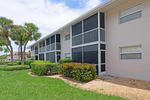 Apartamento Olde Naples Condo #807