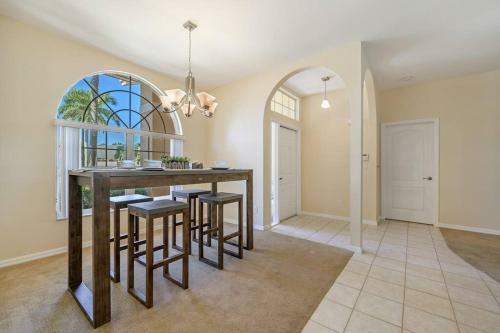 Villa Paradise Escape Luxury Pool W/game Room King Bed