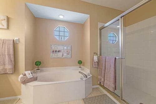 Villa Paradise Escape Luxury Pool W/game Room King Bed