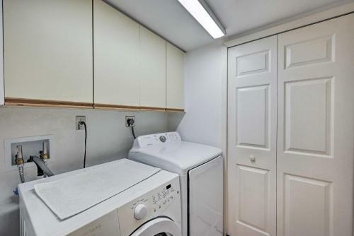 Apartamento First-floor Naples Condo About 3 Mi To Beaches!