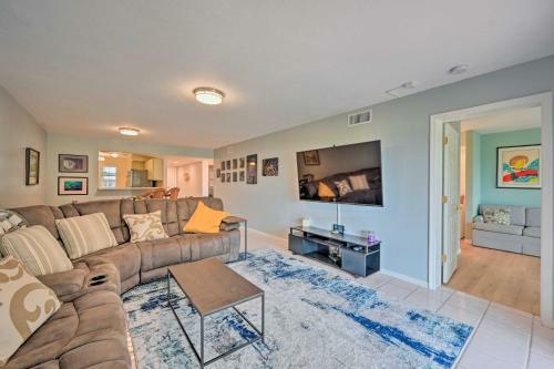 Apartamento First-floor Naples Condo About 3 Mi To Beaches!