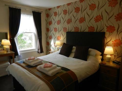 Hostal Overcombe House