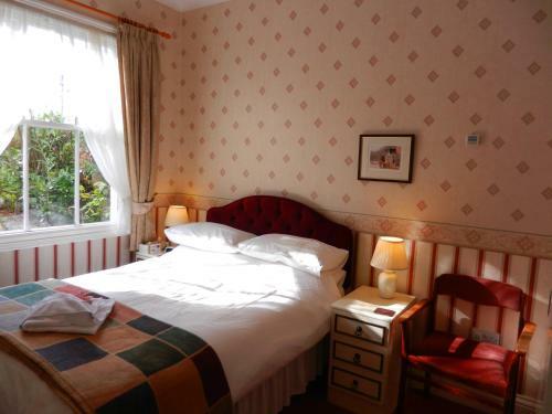 Hostal Overcombe House