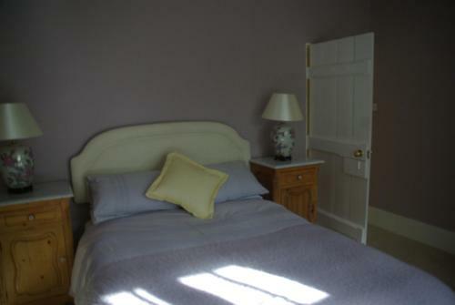 Bed & Breakfast Tresco House