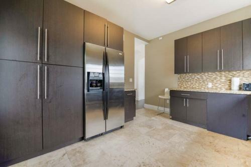 Desing House 5 Bedrooms-15 Min From The Beach