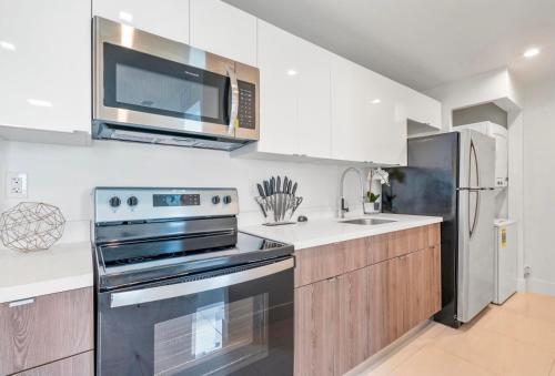Lh Suites