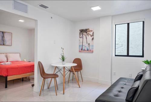 Lh Suites