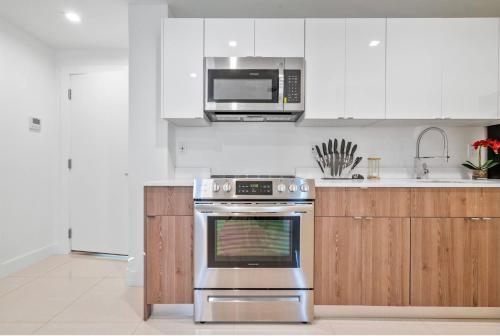 Lh Suites