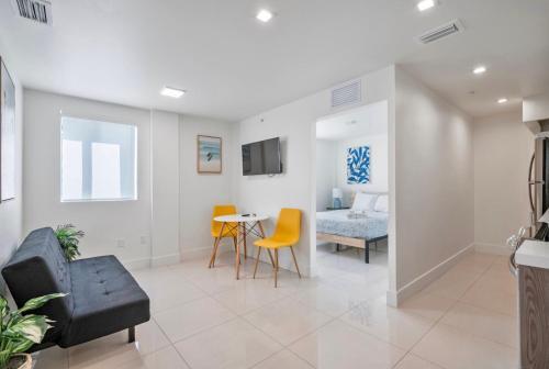Lh Suites