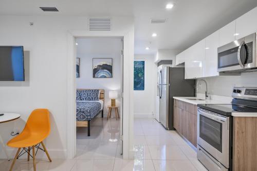 Lh Suites