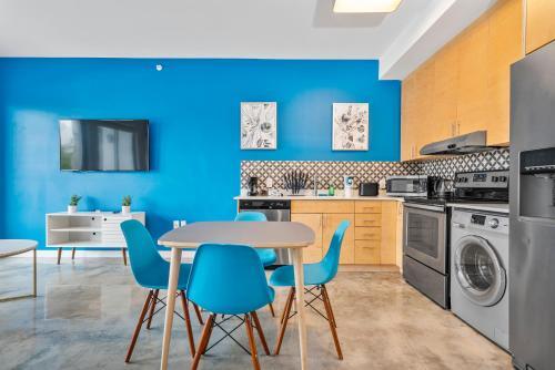 Little Havana 1 Bedroom Apartments