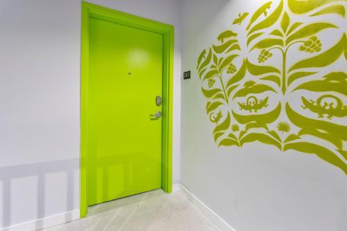 Little Havana 1 Bedroom Apartments