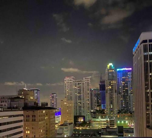 Apartamento Entire Apt:luxurious 5-star Downtown High Rise