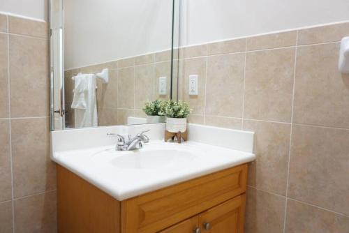 New Luxury Vacation Dream Rental- Sleeps 15!
