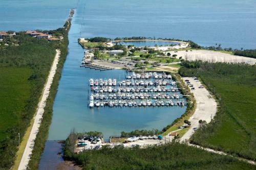 New Luxury Vacation Dream Rental- Sleeps 15!