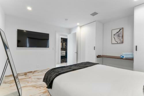 Villa Bianco*spacious Luxury 5br 4ba*pool*aventura