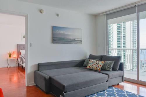 Luxury Apartments W Pool & Ocean Views In Brickell