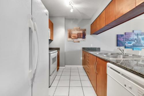 Luxury Apartments W Pool & Ocean Views In Brickell
