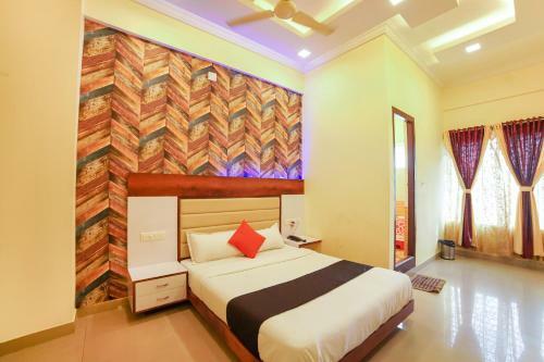 Hotel Capital O 67218 Hindustan Lodge