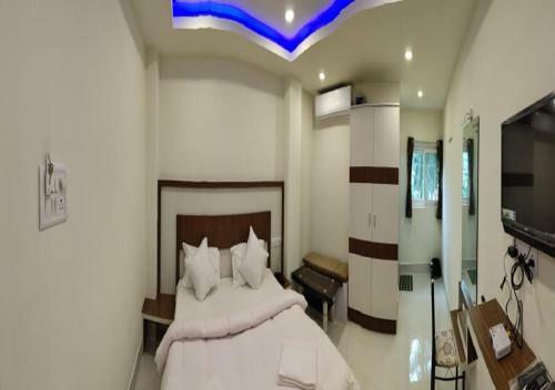 Hotel Blue Bird Nest