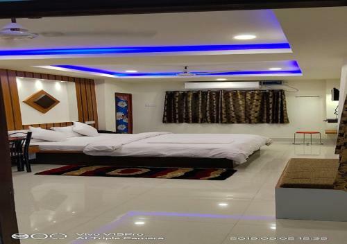 Hotel Blue Bird Nest