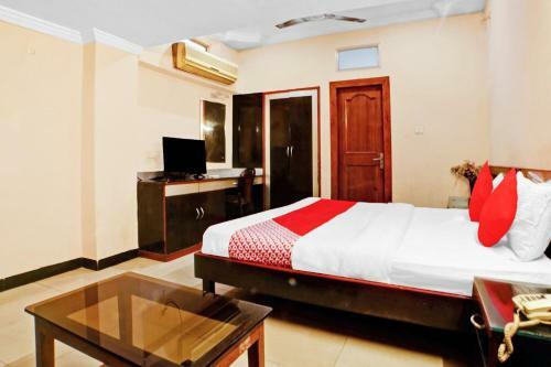 Oyo Flagship 83426 Hotel City Palace