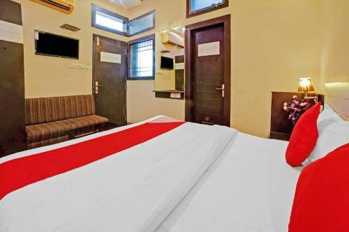 Oyo Flagship 83426 Hotel City Palace