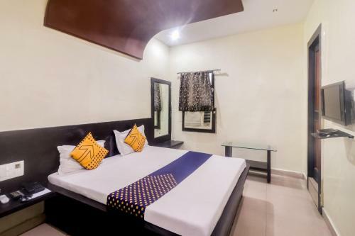 Spot On 60962 Hotel Chandra