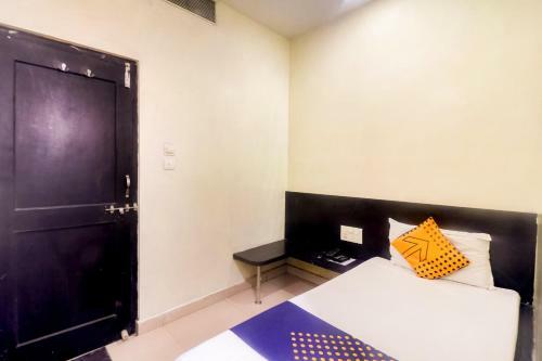 Spot On 60962 Hotel Chandra