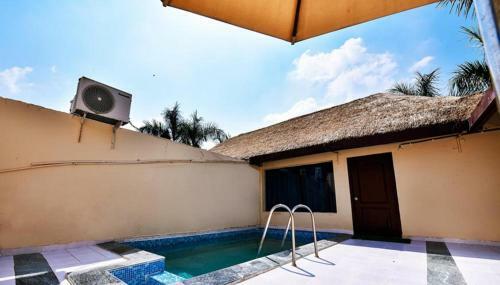 Hotel Corbett Fun Resort
